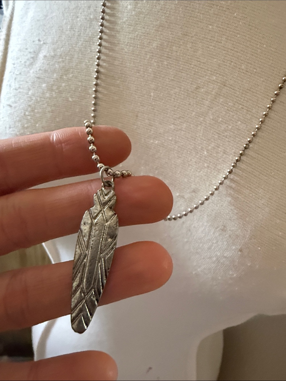 Vintage Sterling silver Feather Pendant Necklace - Women Jewelry